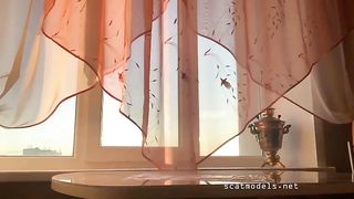 Sweet shaved pussy blonde teen pooping on the table