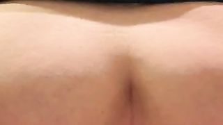 Flirty Booty pooping in closeup
