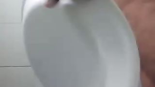 Mega ass latina lady pooping