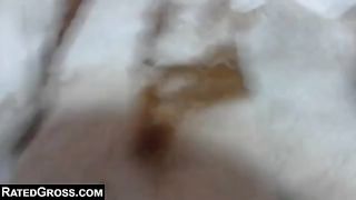 Curvy busty bbw lady poop masturbating