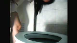 Fantastic lady pooping nicely