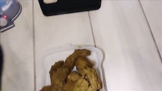 Filling a sandwich box with shit