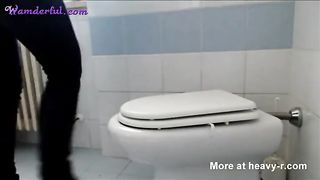 Amateur young chick smearing and eating shit