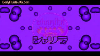 Cute Japanese hot babe pooping