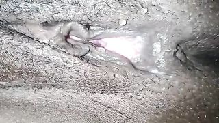 Amateur lady with sticky pussy pooping closeup
