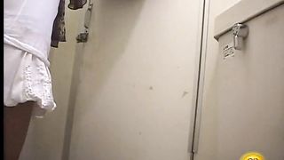 Hot ass Japanese lady poops