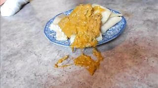 Massive bbw lady pooping and pissing