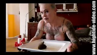 Busty mature tattooed slut smearing solo