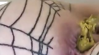 Slutty mature lady spread legs for thick poop