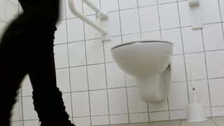 Teen slut and her diarrhea problem
