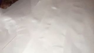 Lady with chubby ass pooping on the paper