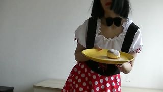 Kinky babe pooping on the cake