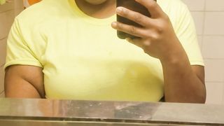 Amateur ebony mommy eating shit