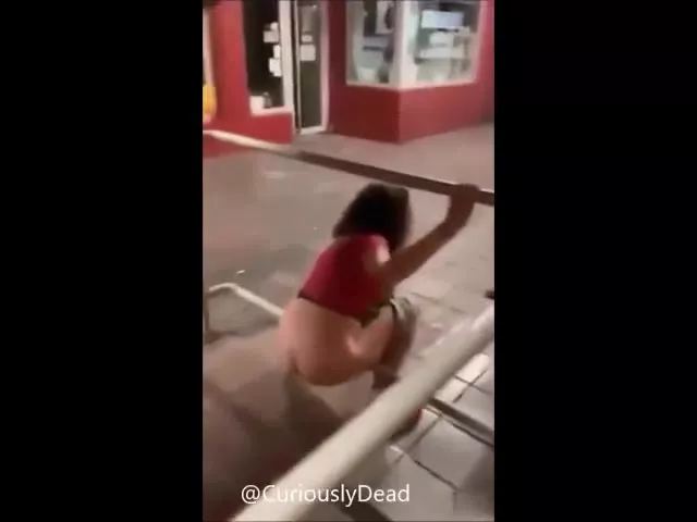 Amateur wife poops in the public