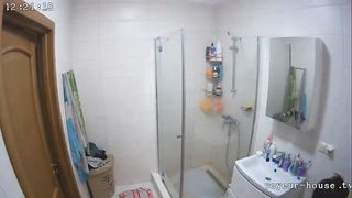 Hidden cam babe pooping and farting