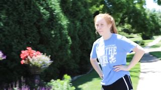 Jogging girl has an explosive case of diarrhea