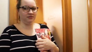 Jogging girl has an explosive case of diarrhea