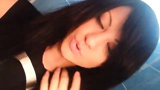 Gothic sexy chick poops