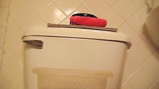 The girl pooped and weighed it