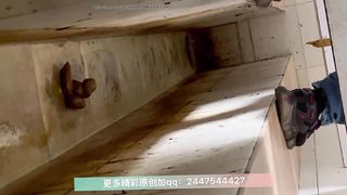 The girl defecated heavily in the public toilet