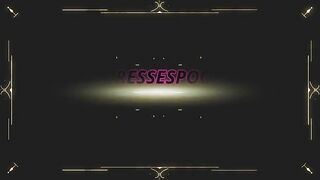 Amateur tattooed babe shitting