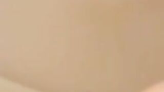 Amazing pooping show