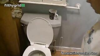 Amateur blonde gal shitting homemade show