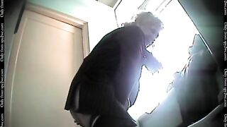 Mature lady with thick ass dropping load