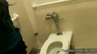 Big Bottom brunette chick and toilet poop