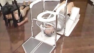 Slim sexy Japanese lady poops