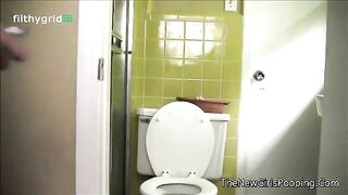 Amateur brunette lady poops in toilet