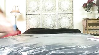 Juicy hot ass wife poops doggy style