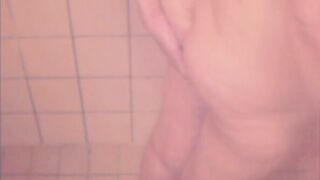 Amateur girl poops in the bathroom