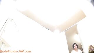 Look at him eat that poop