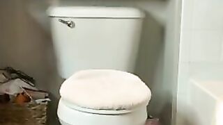 Busty blonde babe and her sexy shit