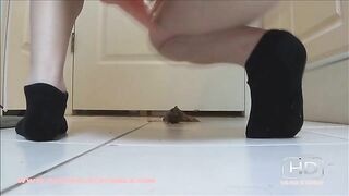 Cute naked teen pooping on clean floor