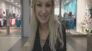 Vanessa Pissing in the fitting room