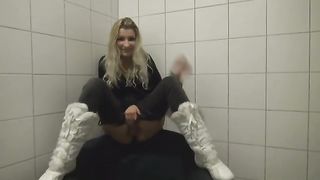 Vanessa Pissing on the chair