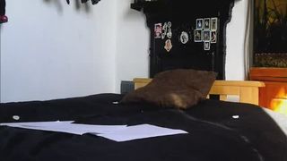 Sexy Teen Shitting in her bed