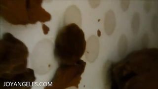 babe with hot ass fills her tub with shit