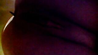 Amateur wife with big thick ass pooping