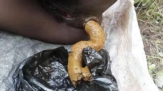 Sexy dark hairy pussy ebony girl poop
