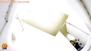 Beautiful big ass Japanese sweety pooping