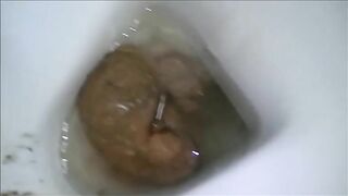 Babe open wide buttoks for shitting