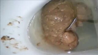 Babe open wide buttoks for shitting