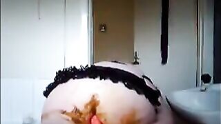 Big butt mom shitting and masturbating with fat dildo