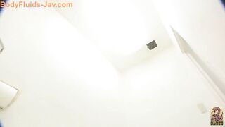 Watch this sexy hot ass brunette Japanese girl pooping