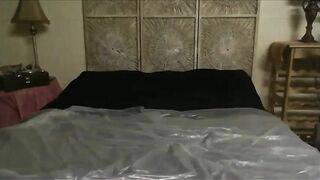 Hot booty brunette wife poops on the bed