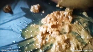 Hairy ebony slut poops thick load