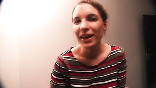 Stunning big booty babe piss and poop in the glass